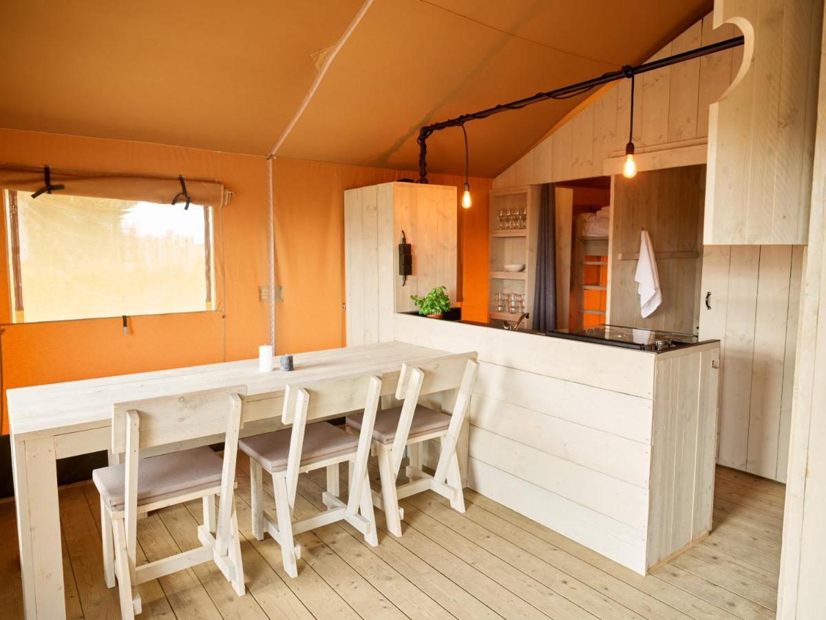 Dutchen Erfgoedpark De Hoop Glamping Hotel Uitgeest Buitenkant foto